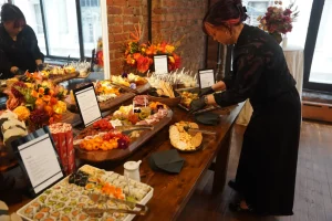 Modern corporate happy hour and networking session in a versatile Manhattan loft setting.